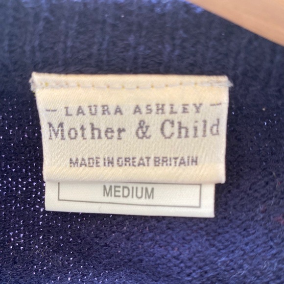 Laura Ashley Vintage Wool Cardigan Sweater  Made In Great Britain Size M - Picture 2 of 5